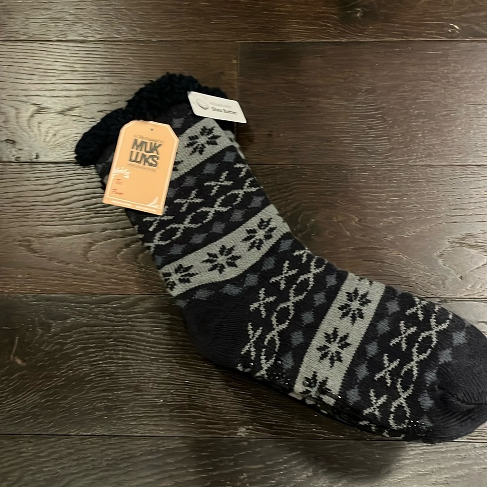 Muk luks socks nwt